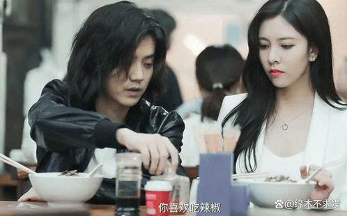 狗仔爆料两个女儿视频播放,揭秘明星女儿萌态瞬间,视频播放引网友热议 第1张 狗仔爆料两个女儿视频播放,揭秘明星女儿萌态瞬间,视频播放引网友热议 第1张